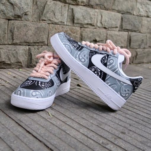 Customize the Nike Air Force 1 Handmade Bandanna Spray Painting Shoes (1)