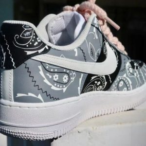 Customize the Nike Air Force 1 Handmade Bandanna Spray Painting Shoes (5)