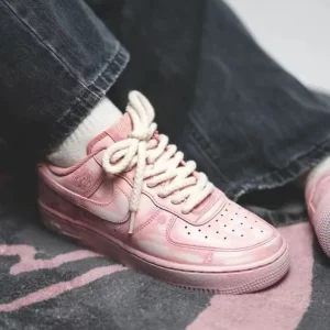 Customize the Nike Air Force 1 retro spray painted pink cashew pattern Shoes (5)