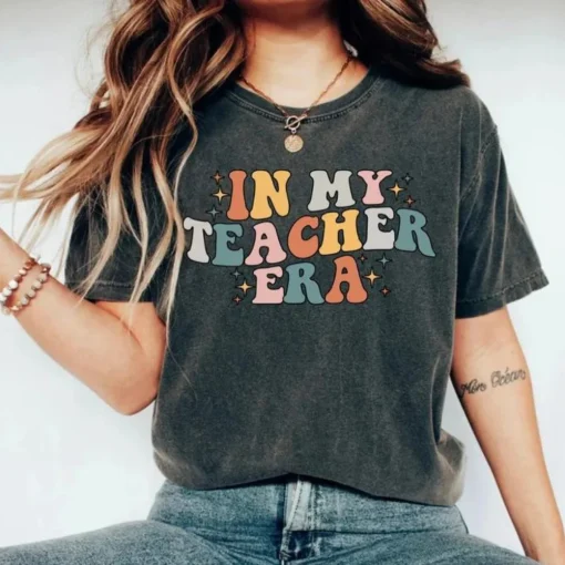 Back to School in My Teacher Era: A Shirt for the Teacher Who Is an Inspiration