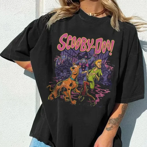 Halloween Shirt: Vintage Scooby Doo Tee and Horror Movie Gift-2