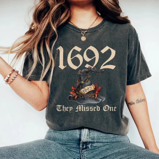Comfort Colors Salem Witch 1692 They Missed One Halloween Massachusetts Witch Trials Tee Spooky Season Costume Retro Vintage Family Matching 2
