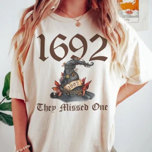 Comfort Colors Salem Witch 1692 They Missed One Halloween Massachusetts Witch Trials Tee Spooky Season Costume Retro Vintage Family Matching 4