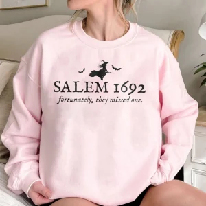 Salem 1692 They Missed One Sweatshirt, Retro Salem Massachusetts Halloween Crewneck, Vintage Witches Shirt, Spooky Season Shirt